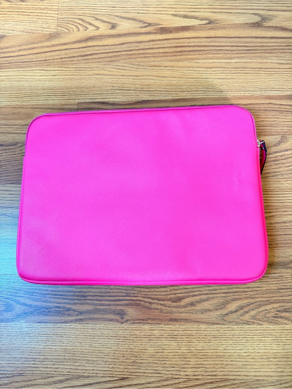 Kate Spade New York Bright Pink Laptop Sleeve Zip - Picture 3 of 11